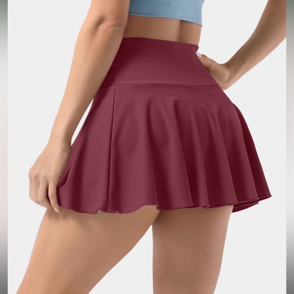 SOLD NWT HALARA TENNIS SKIRT - Picture 2 of 3